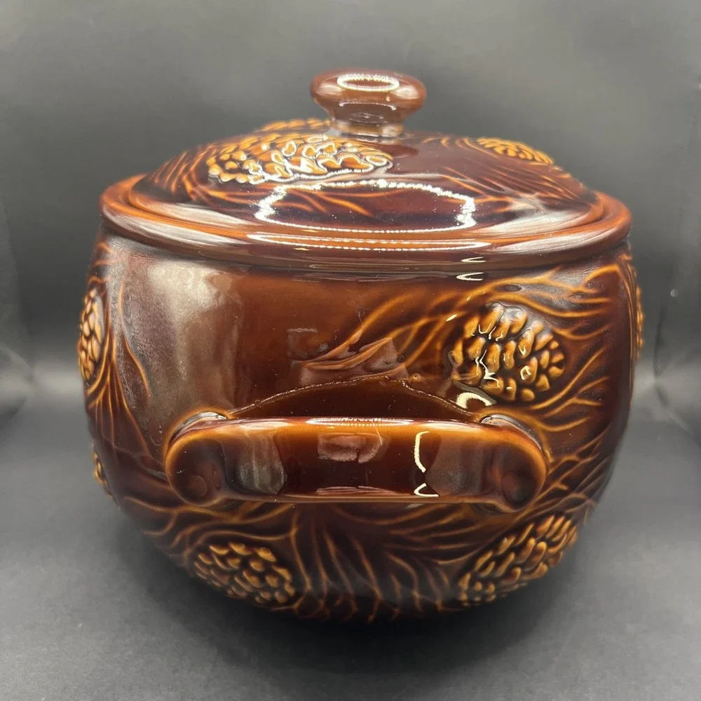 Celebrating Home Stoneware Collection 3.5 Qt Lidded Casserole Bean Pot Pinecone